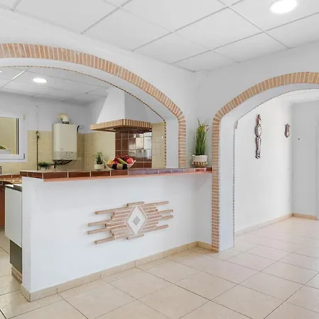 Karan - Plusholidays Villa