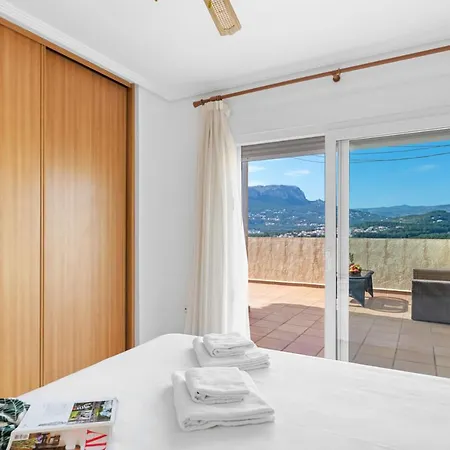 Villa Karan - Plusholidays