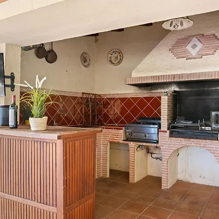 Karan - Plusholidays Villa