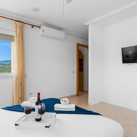 Karan - Plusholidays Villa